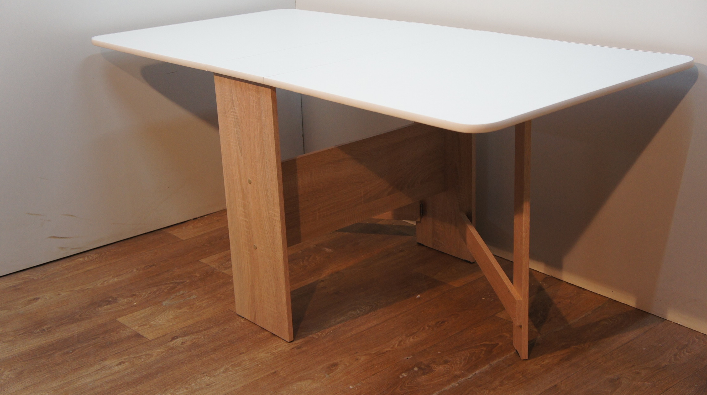 407 Стол книжка 