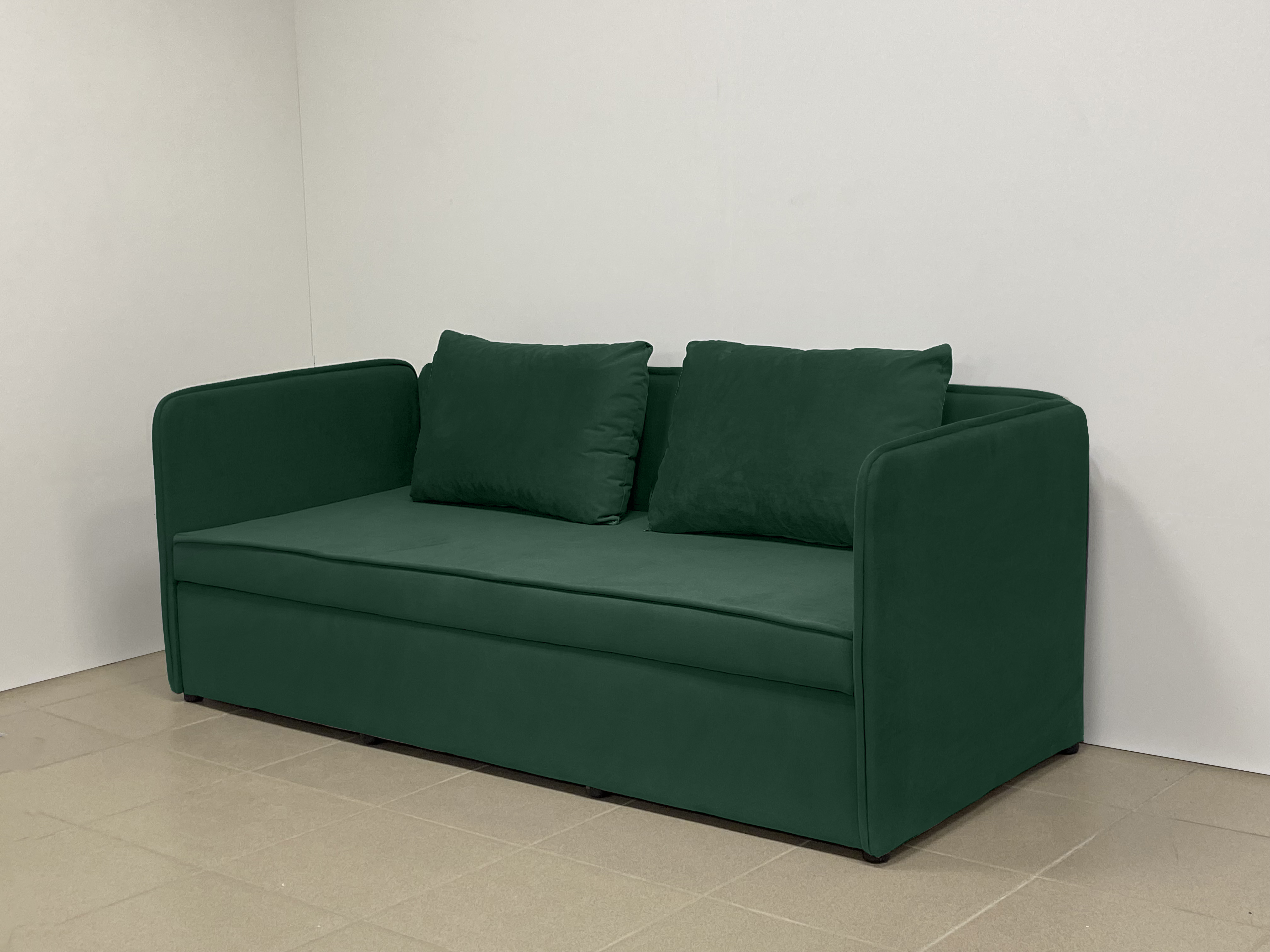 Кровать с матрасом мягкая  Ливерпуль