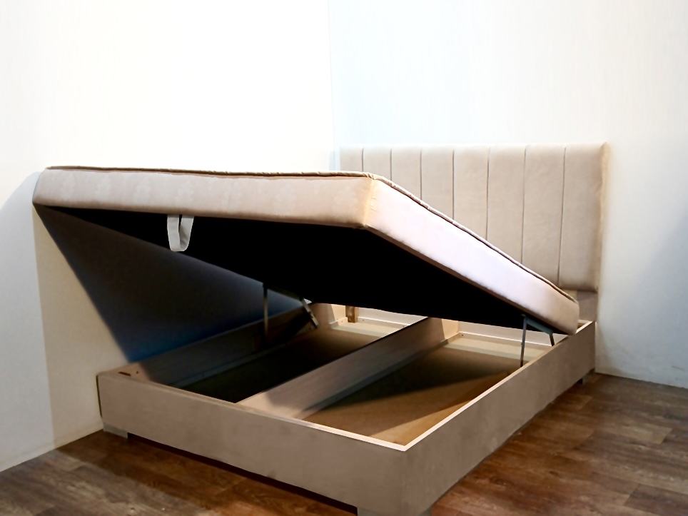 Кровать с матрасом и подъёмным механизмом Портофино